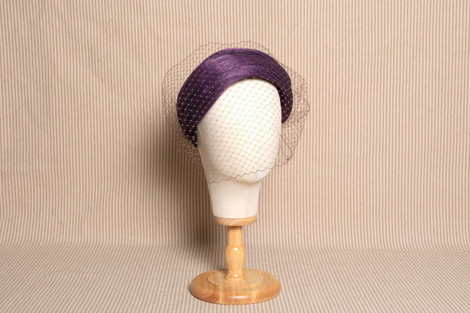 Diadema morada velo